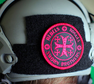 Modern Templar Patch & Lapen Pin Set (Exclusive, Limited Edition)